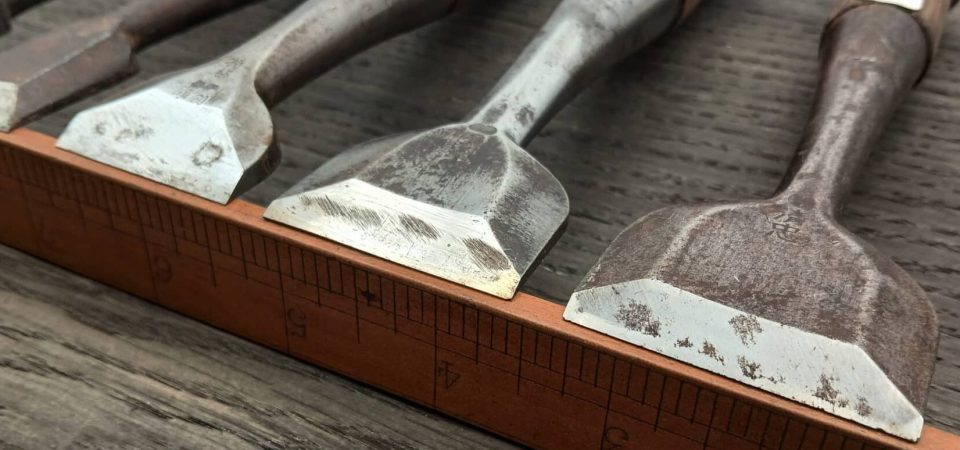 Les différents types de ciseaux à bois japonais
